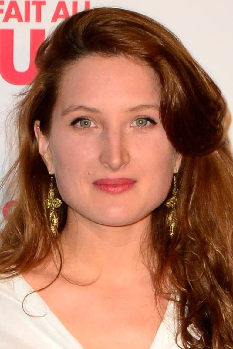 Actor Julia Piaton