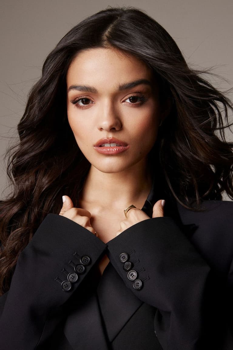 Actor Rachel Zegler
