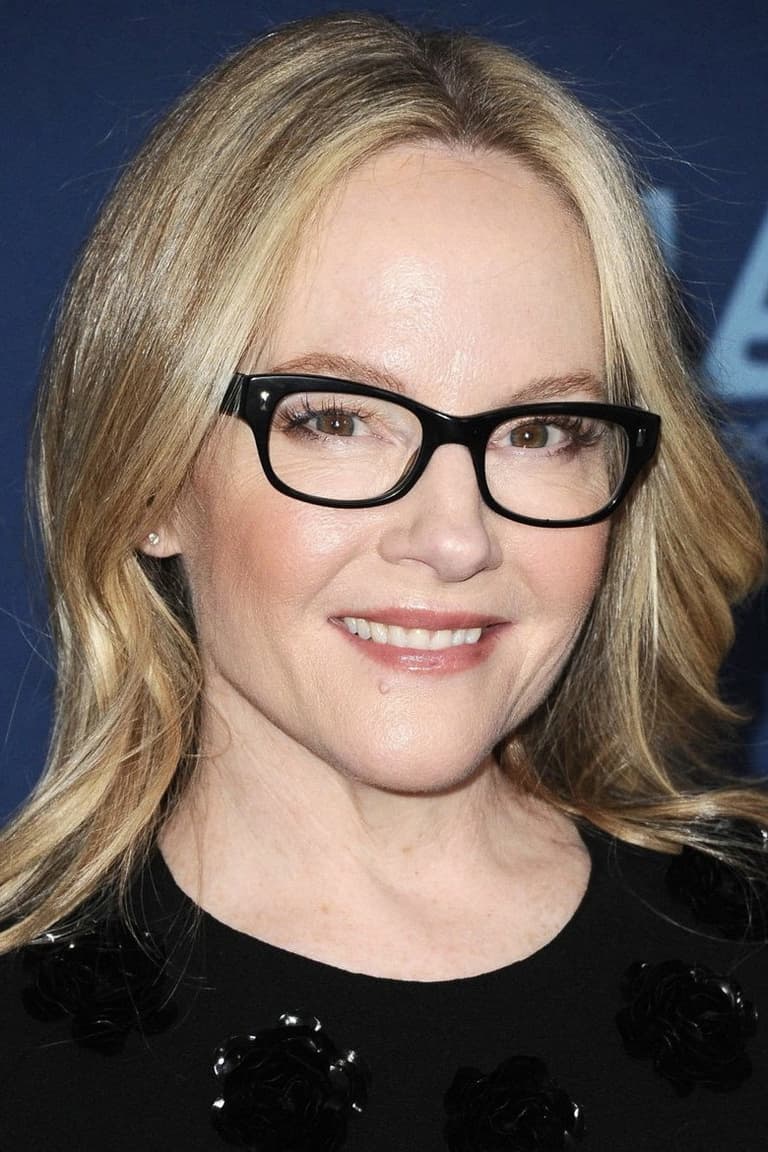 Actor Rachael Harris
