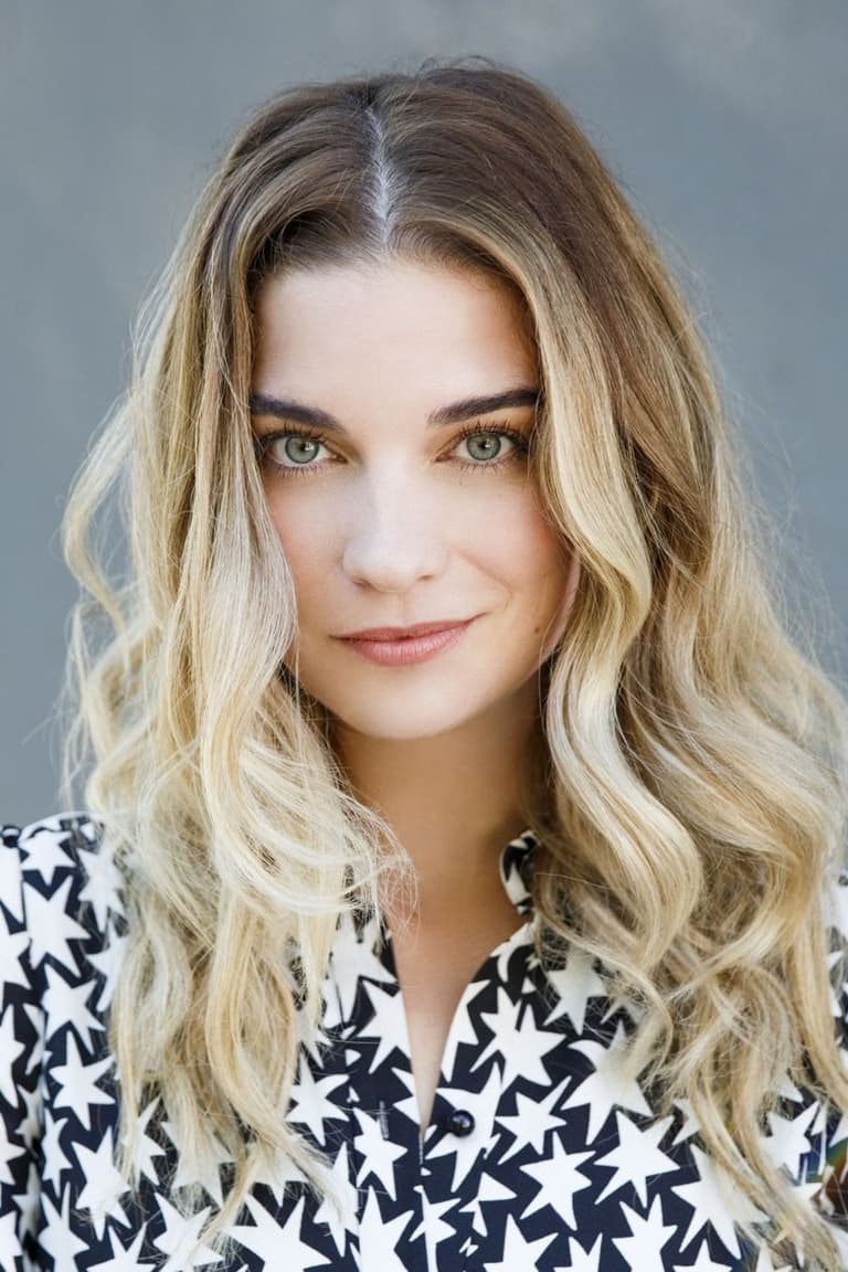 Actor Annie Murphy