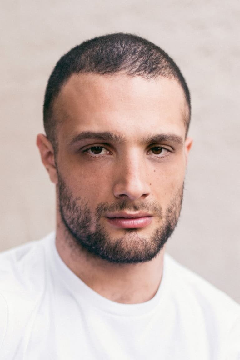 Actor Cosmo Jarvis