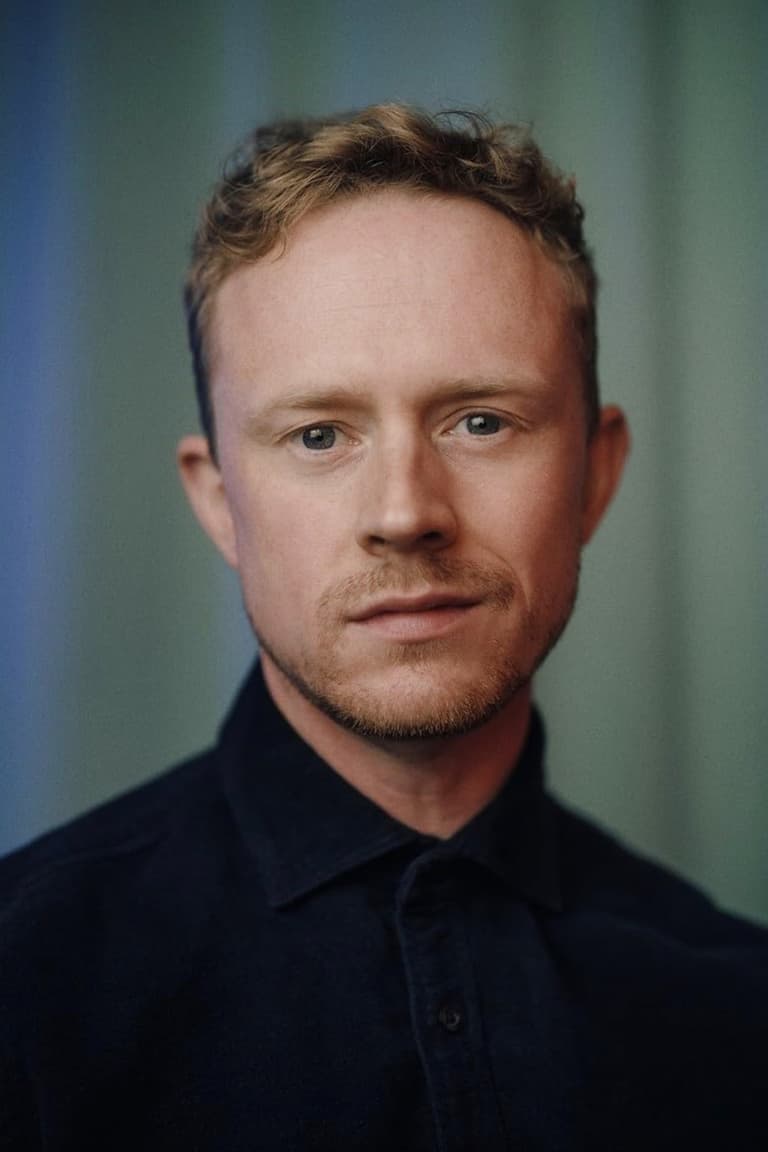 Actor Dean Ridge