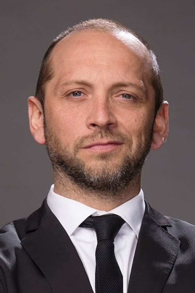 Actor Sebastián Layseca