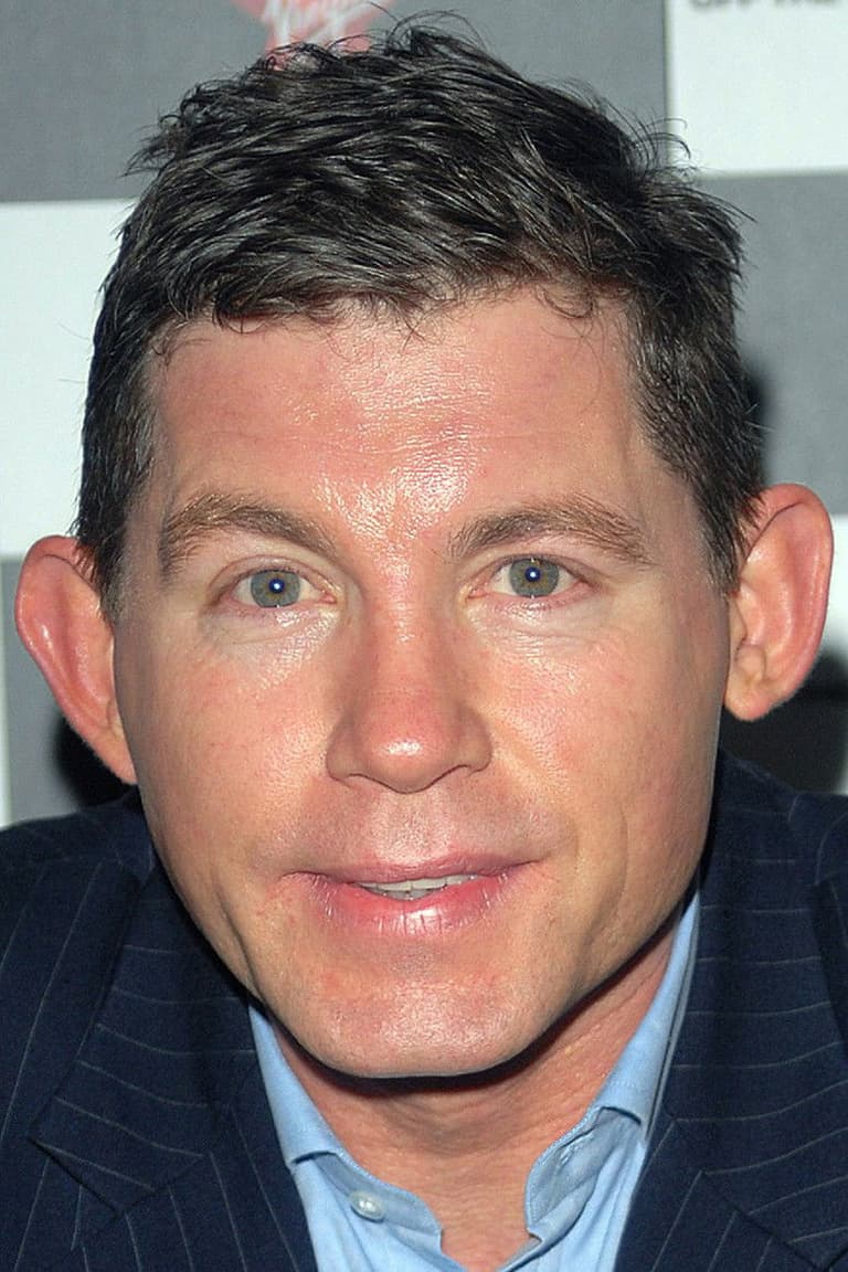 Actor Lee Evans