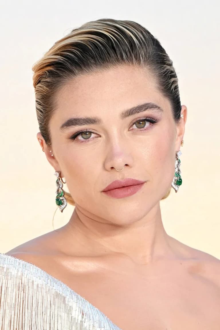Actor Florence Pugh