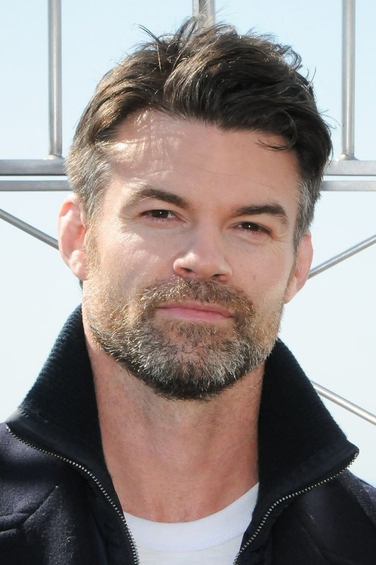 Actor Daniel Gillies