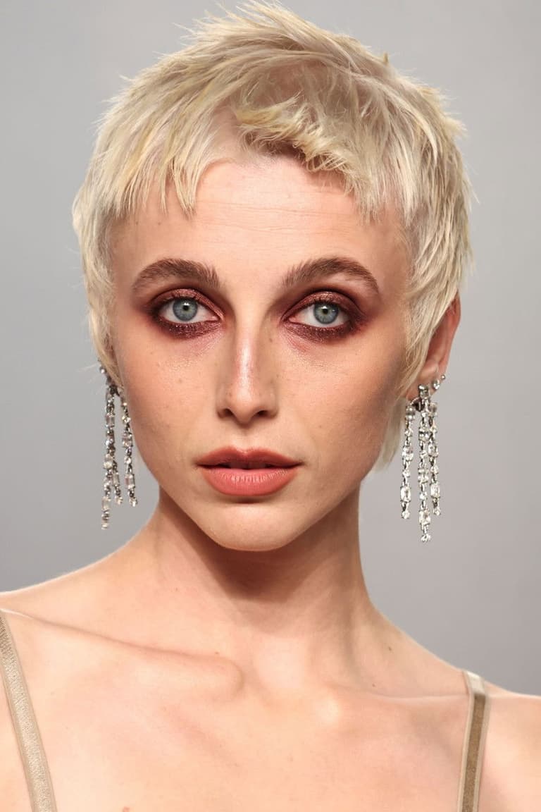 Actor Emma Chamberlain