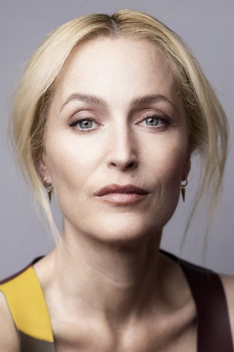 Actor Gillian Anderson