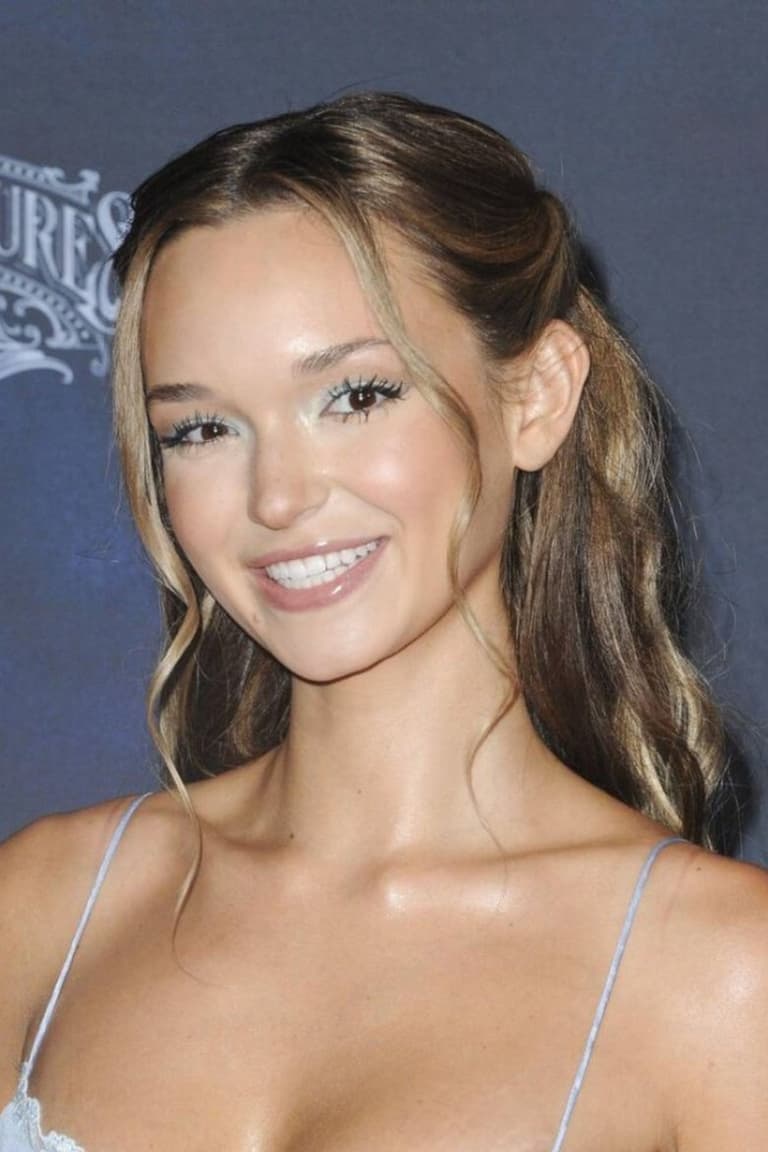 Actor Lilah Pate