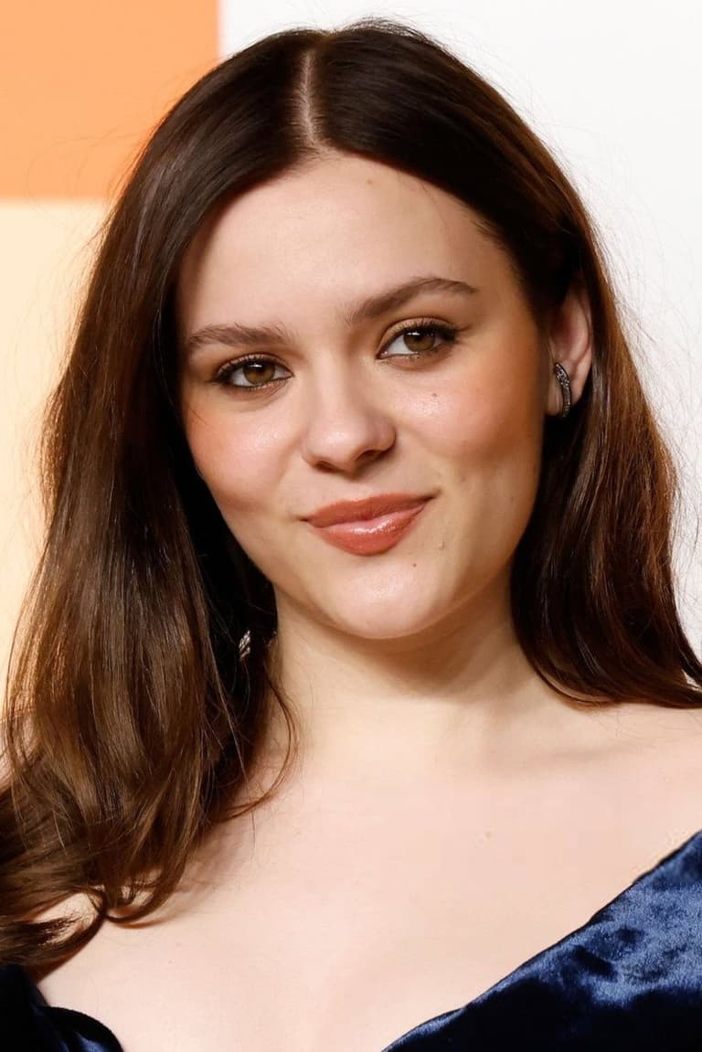Actor Maisy Stella