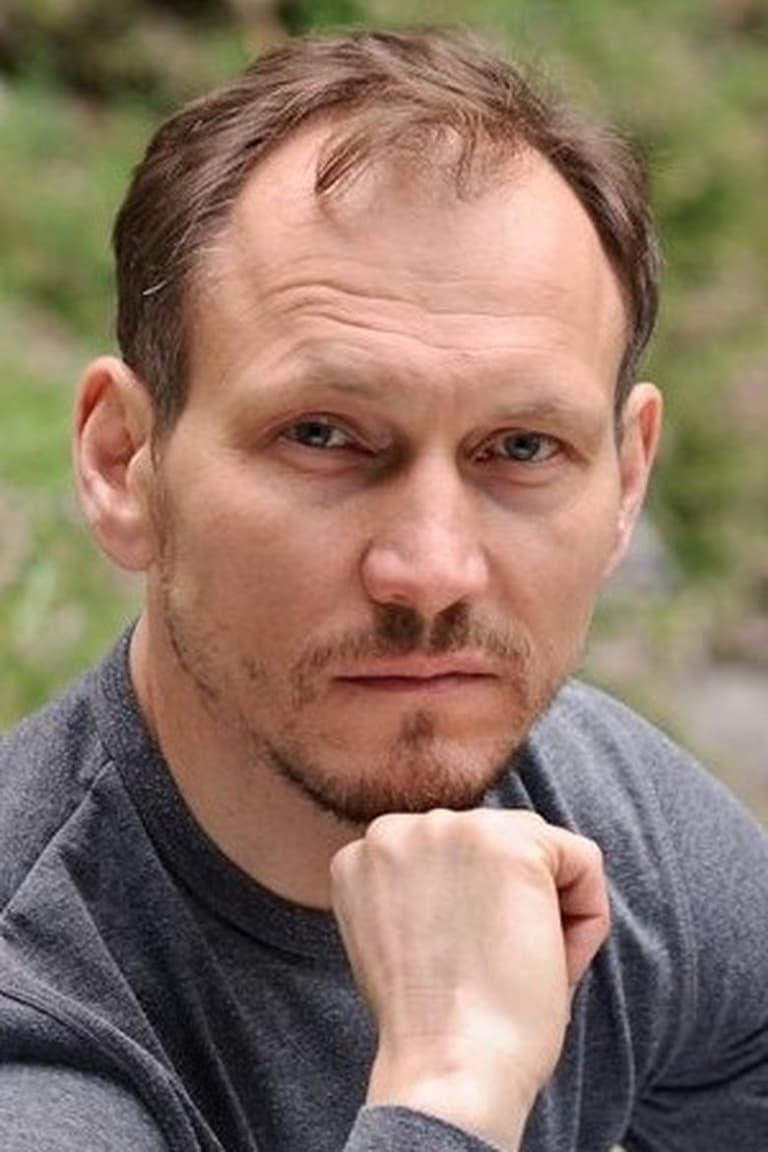 Actor Peter Nikolas