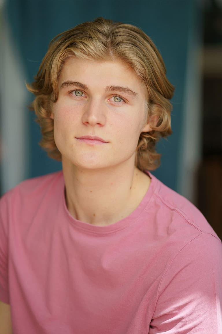 Actor Isaac Davies