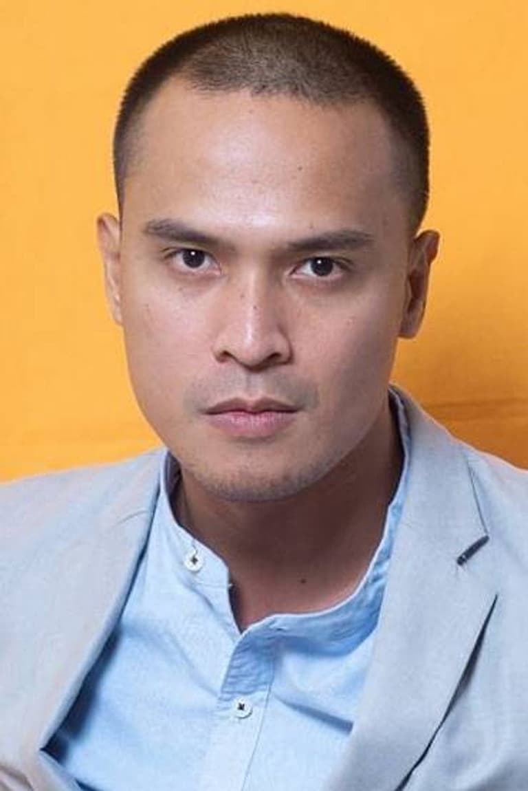 Actor Chester Grecia