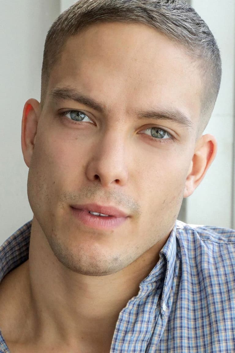 Actor Blake Richardson