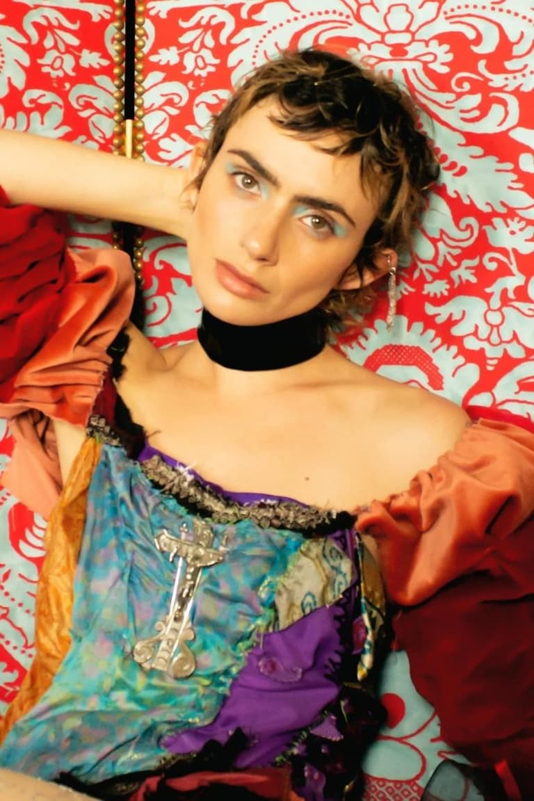 Actor Zoë Bleu Sidel
