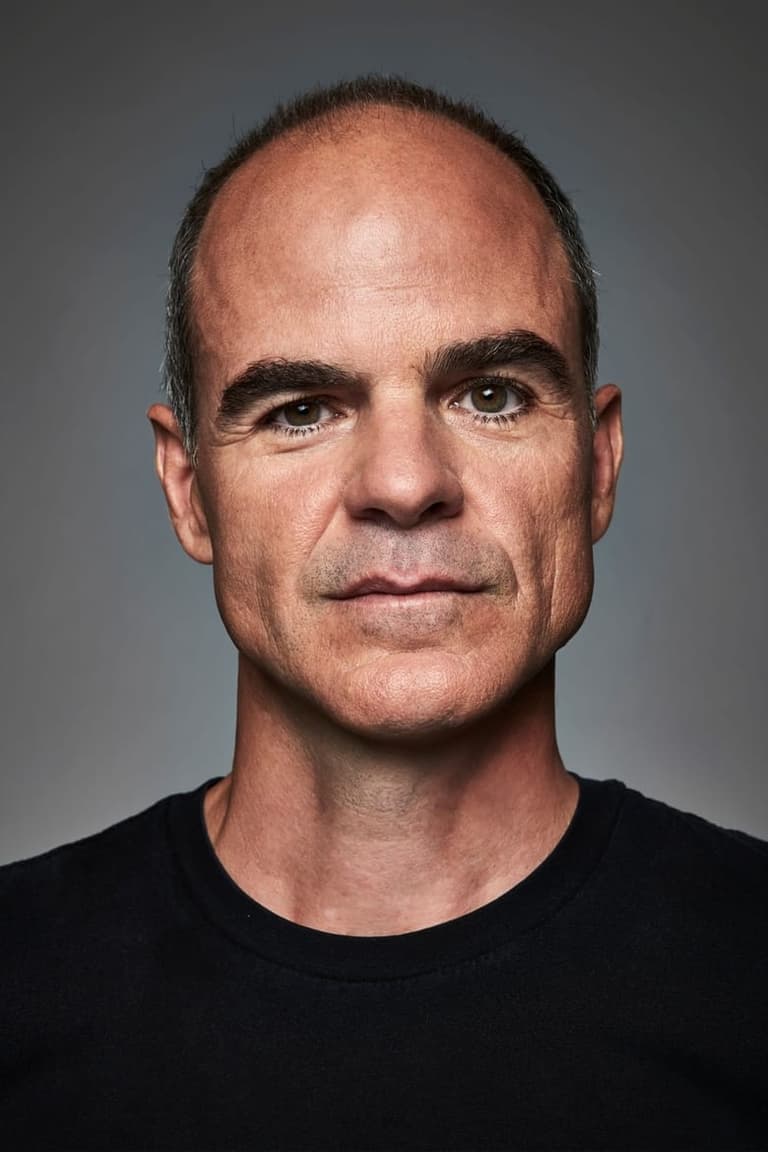 Actor Michael Kelly