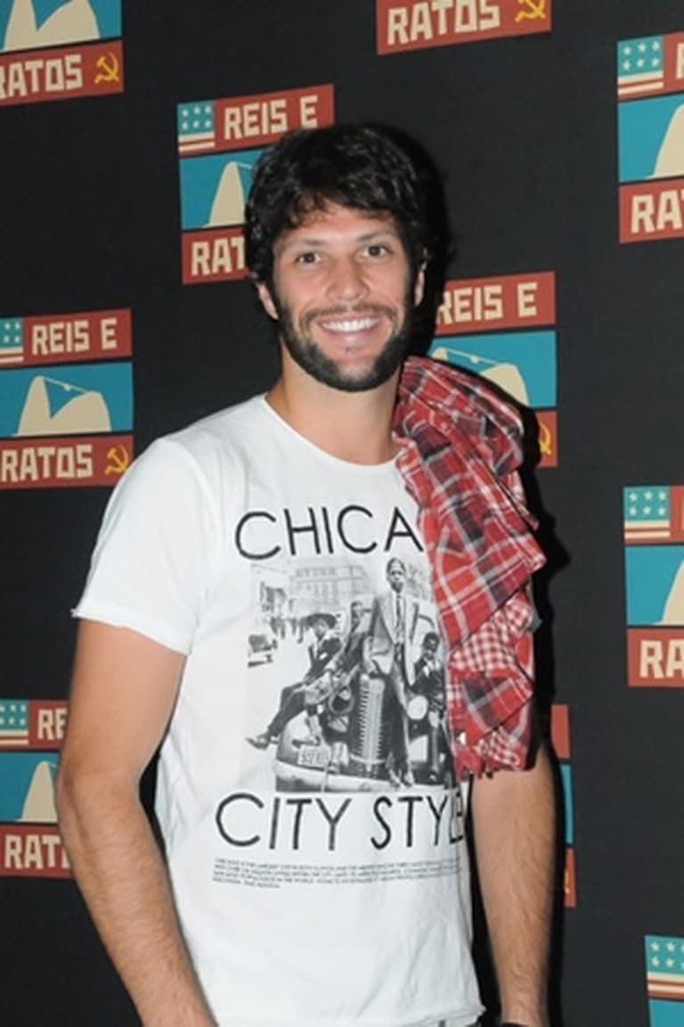 Actor Gustavo Leão