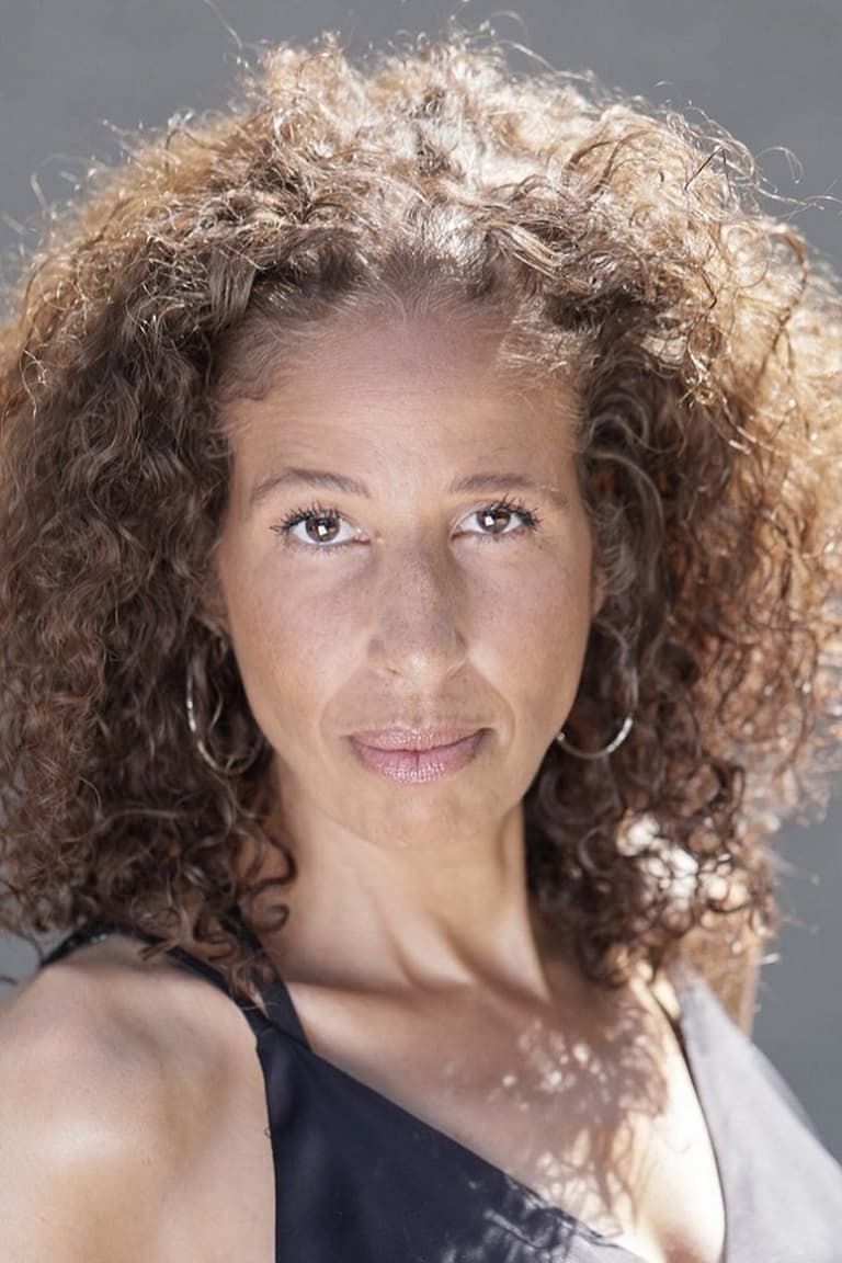 Actor Mia Golden