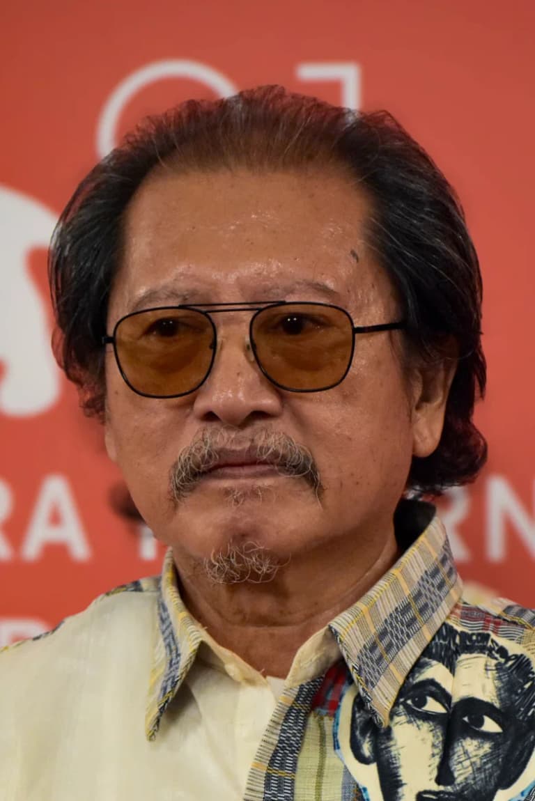 Actor Ronnie Lazaro