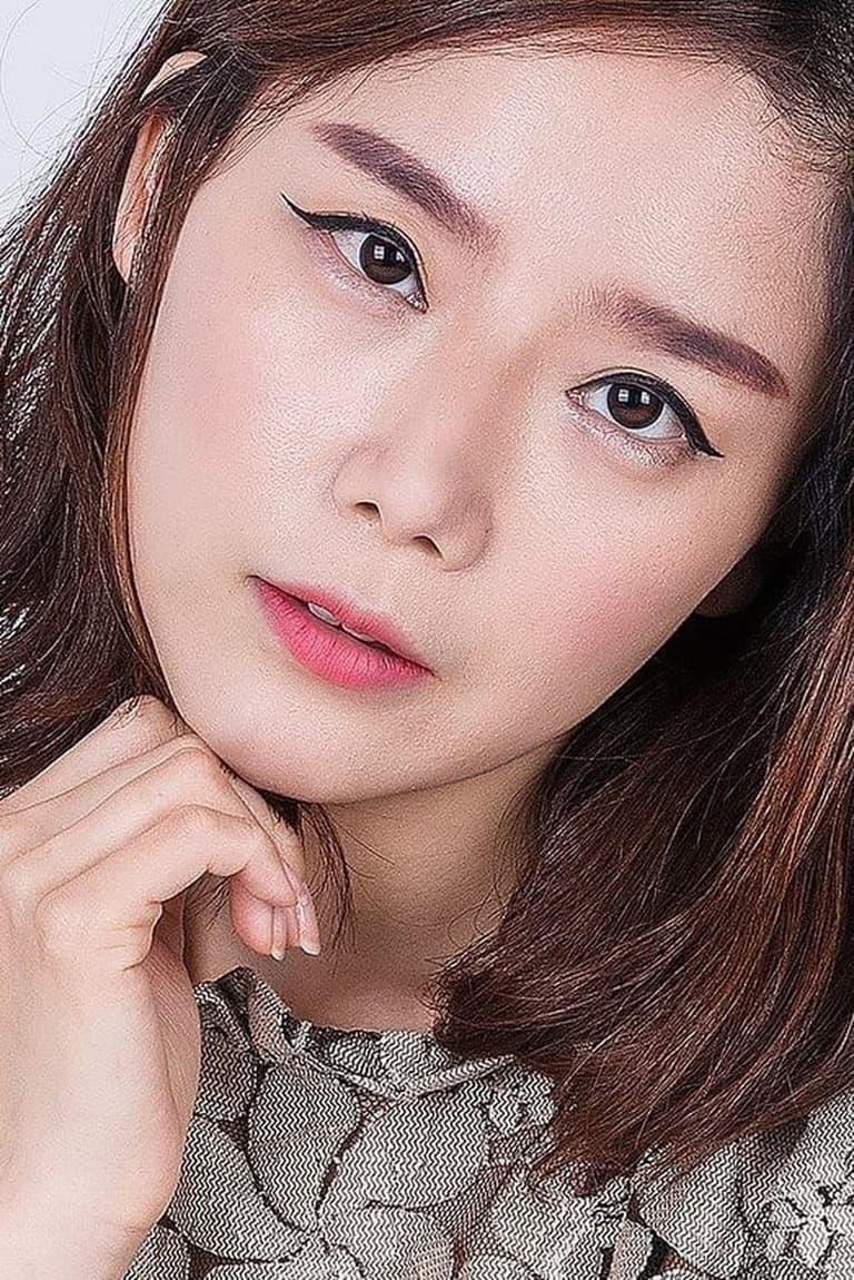 Actor Lee Chae-dam