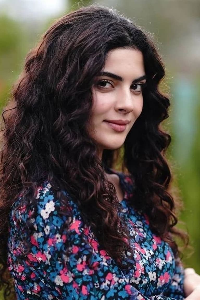 Actor Setenay Süer