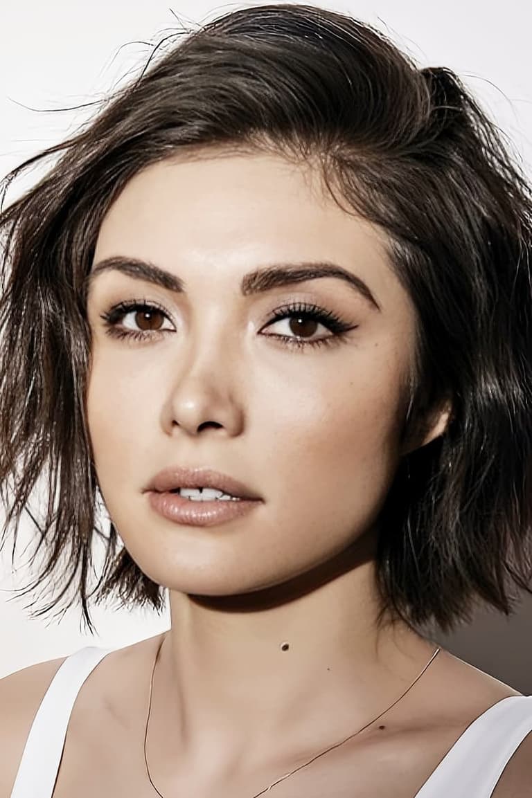 Actor Daniella Pineda