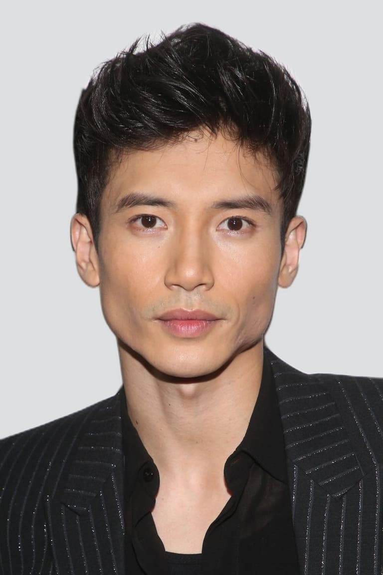 Actor Manny Jacinto