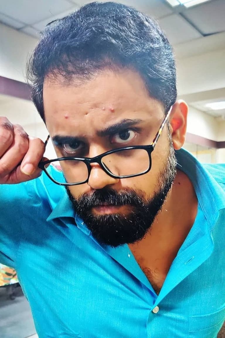 Actor Anandeshwar Dwivedi