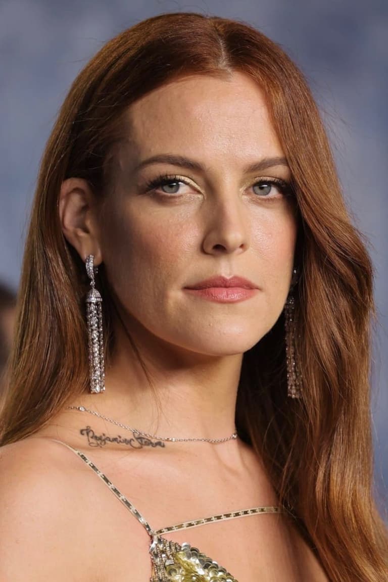 Actor Riley Keough