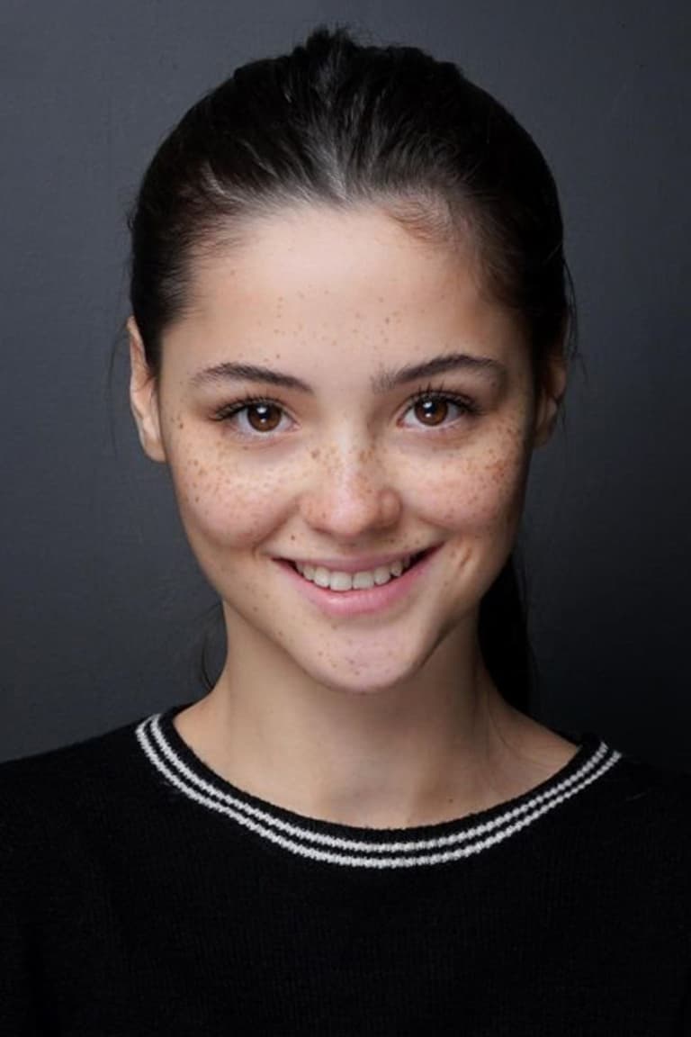 Actor Derya Pınar Ak
