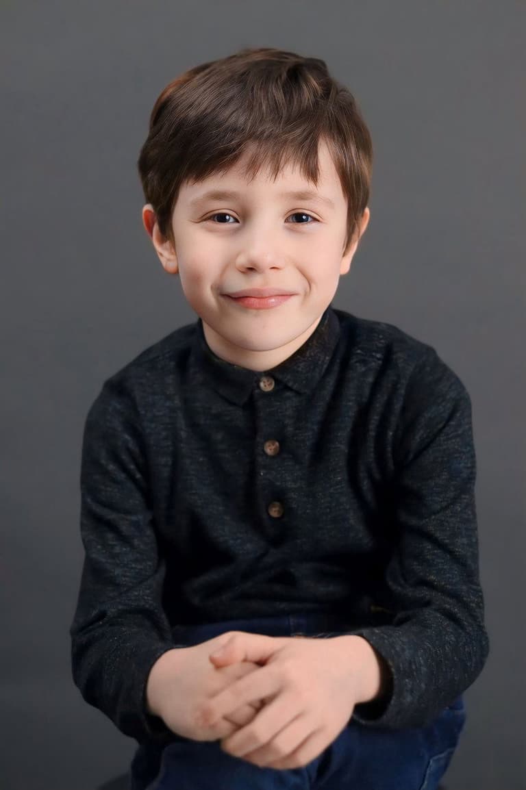 Actor Ezra Carlisle