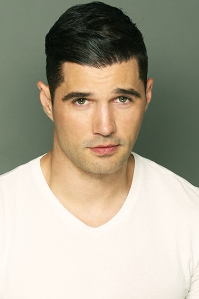 Actor Nikola Kent