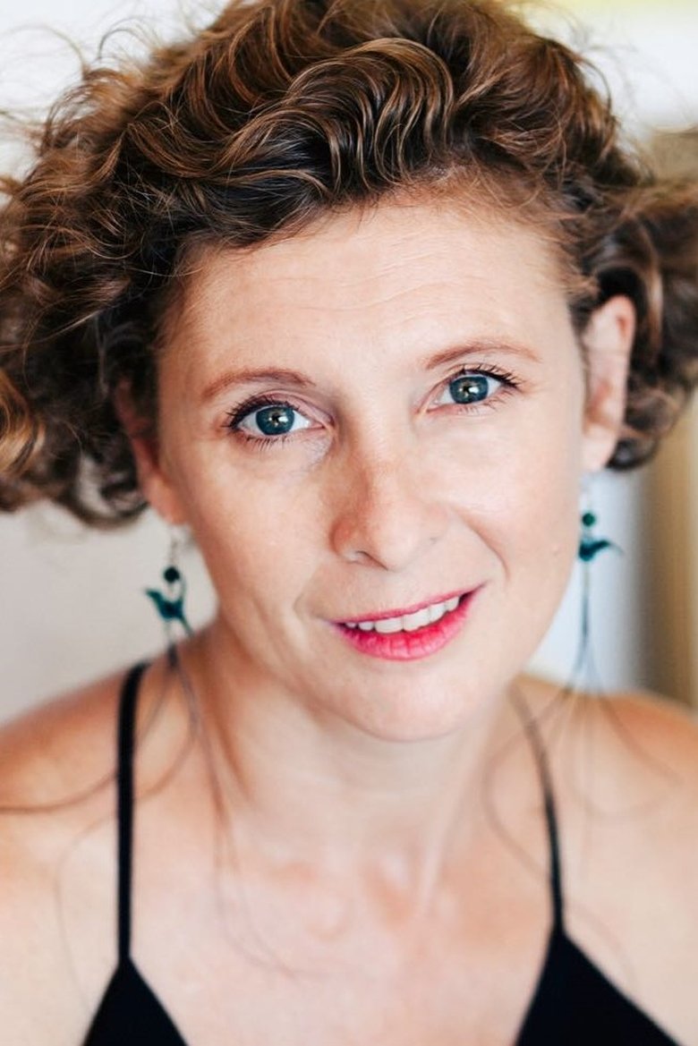 Actor Julia Fossi