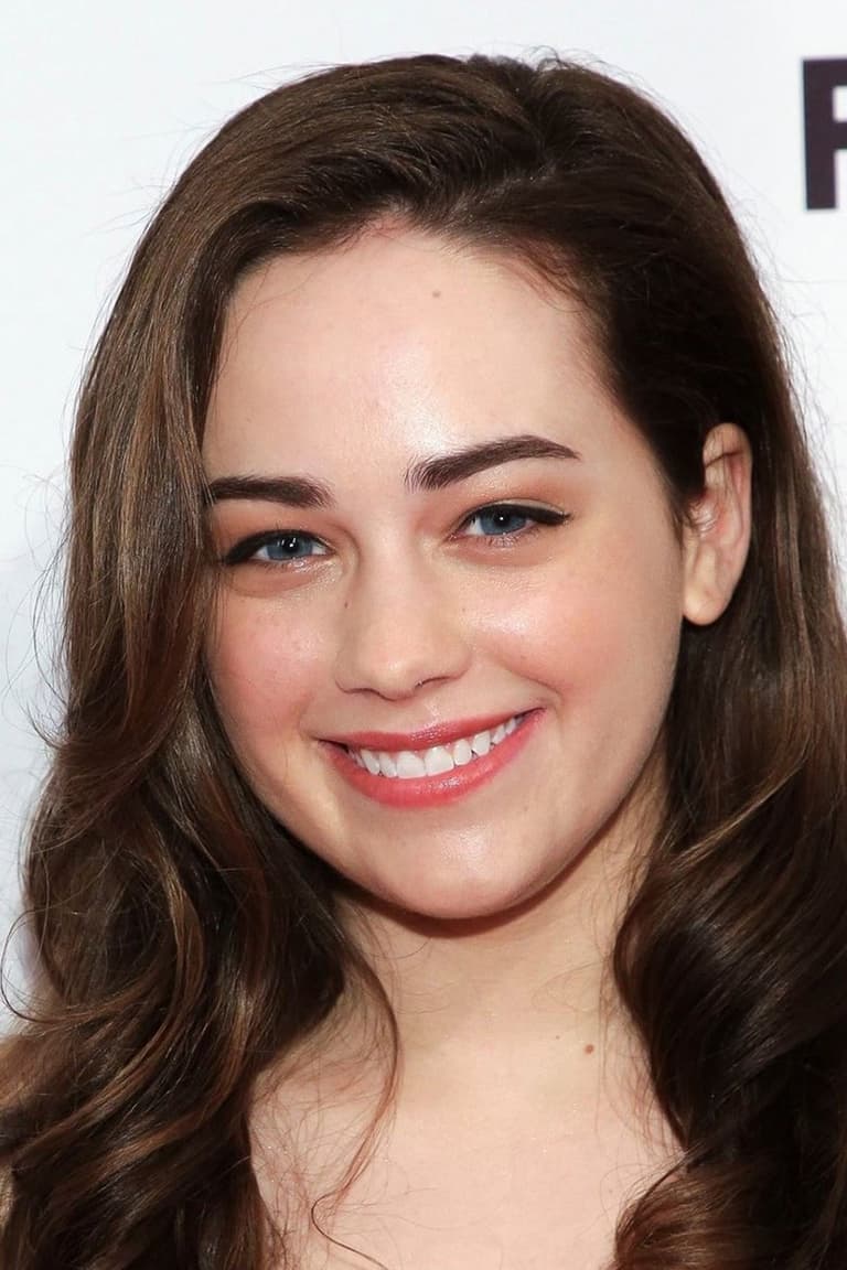 Actor Mary Mouser