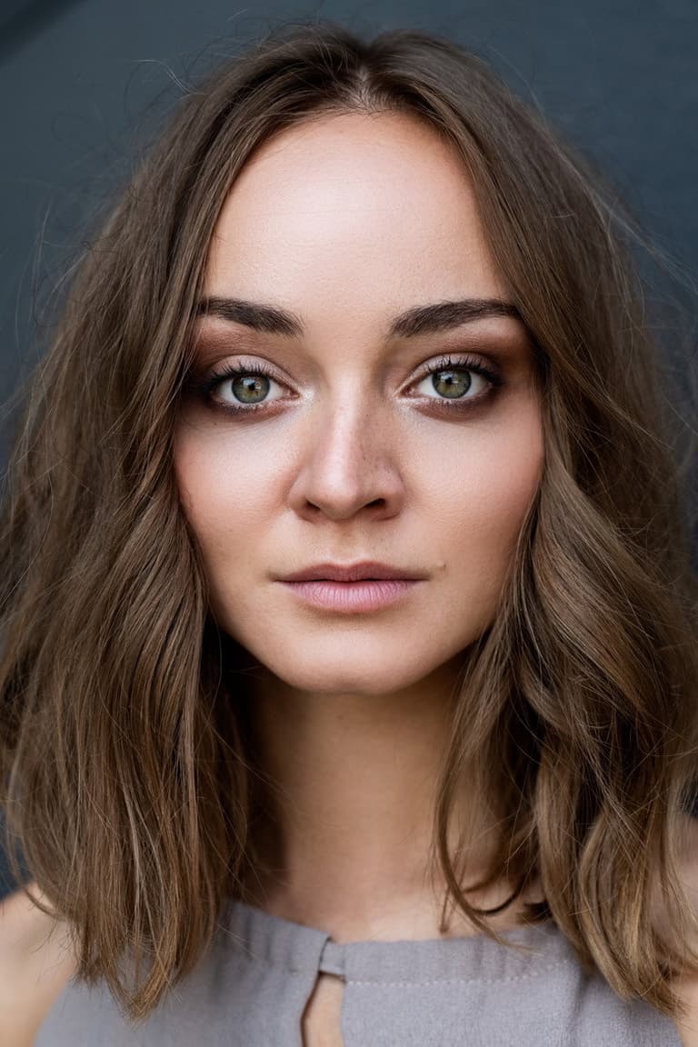 Actor Laura Bilgeri