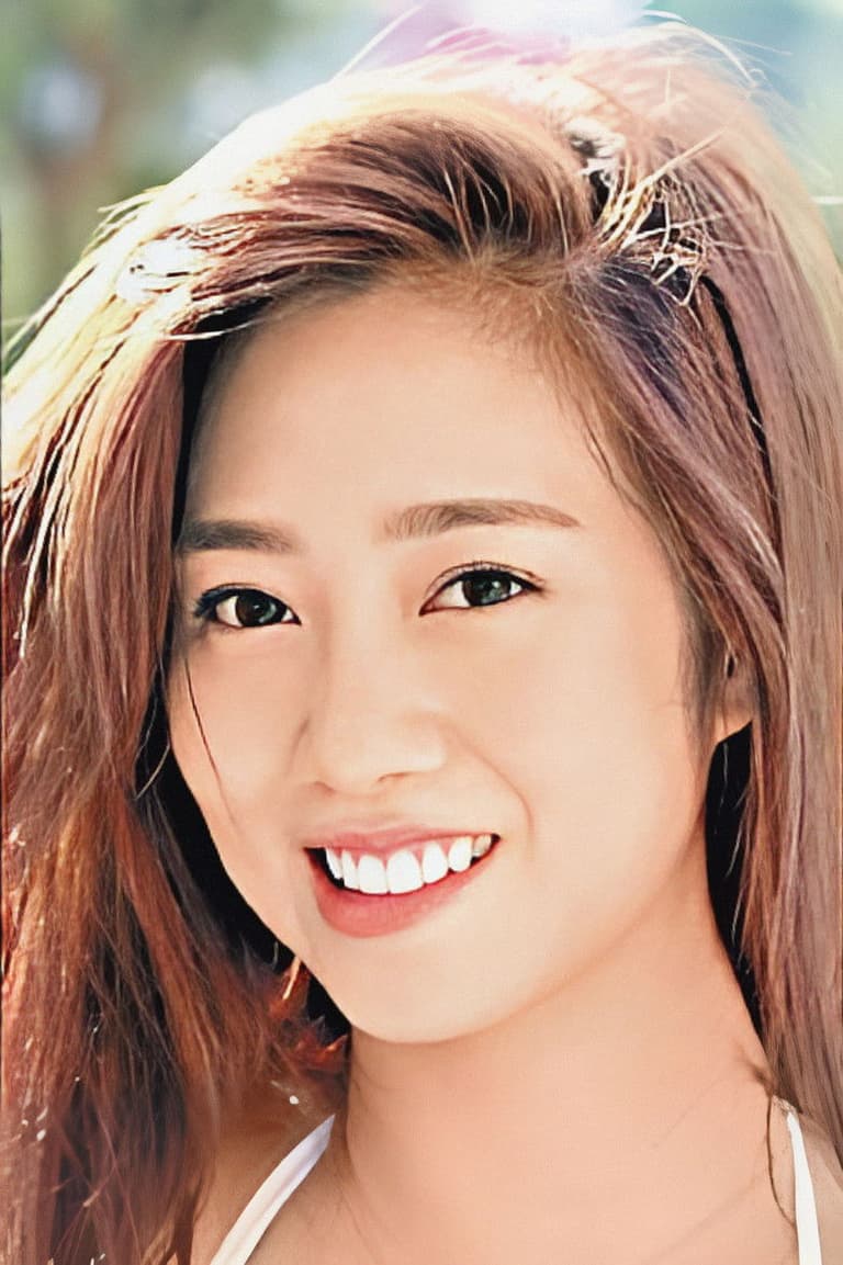 Actor Elizabeth Nicole