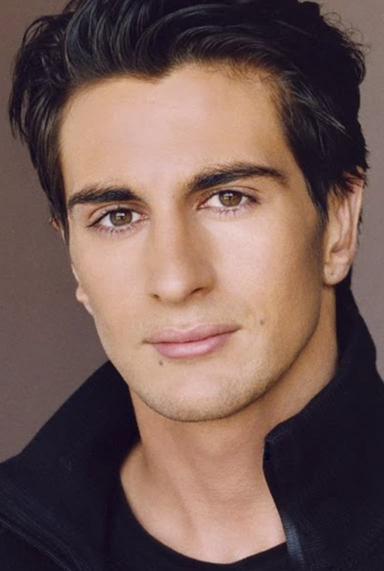 Actor Lee Kholafai