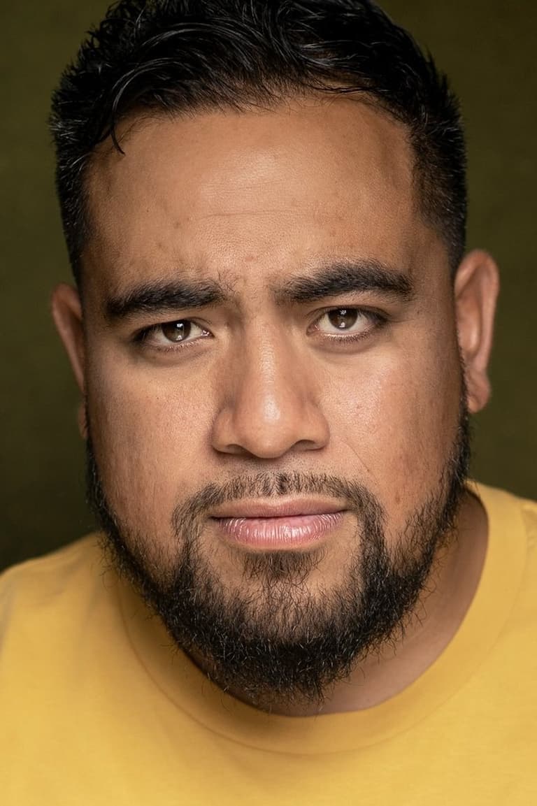 Actor Mana Tatafu