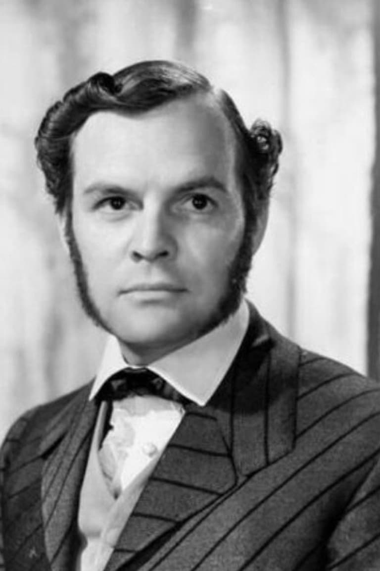 Actor Carroll Nye