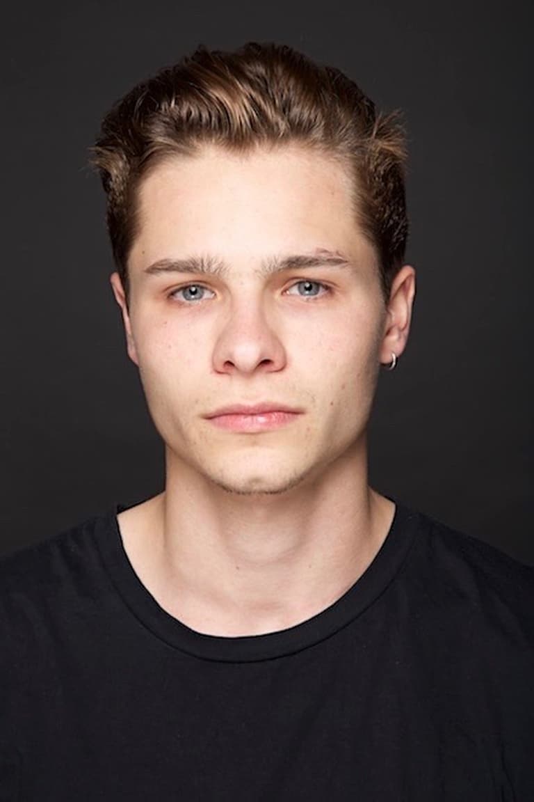 Actor Toby Wallace