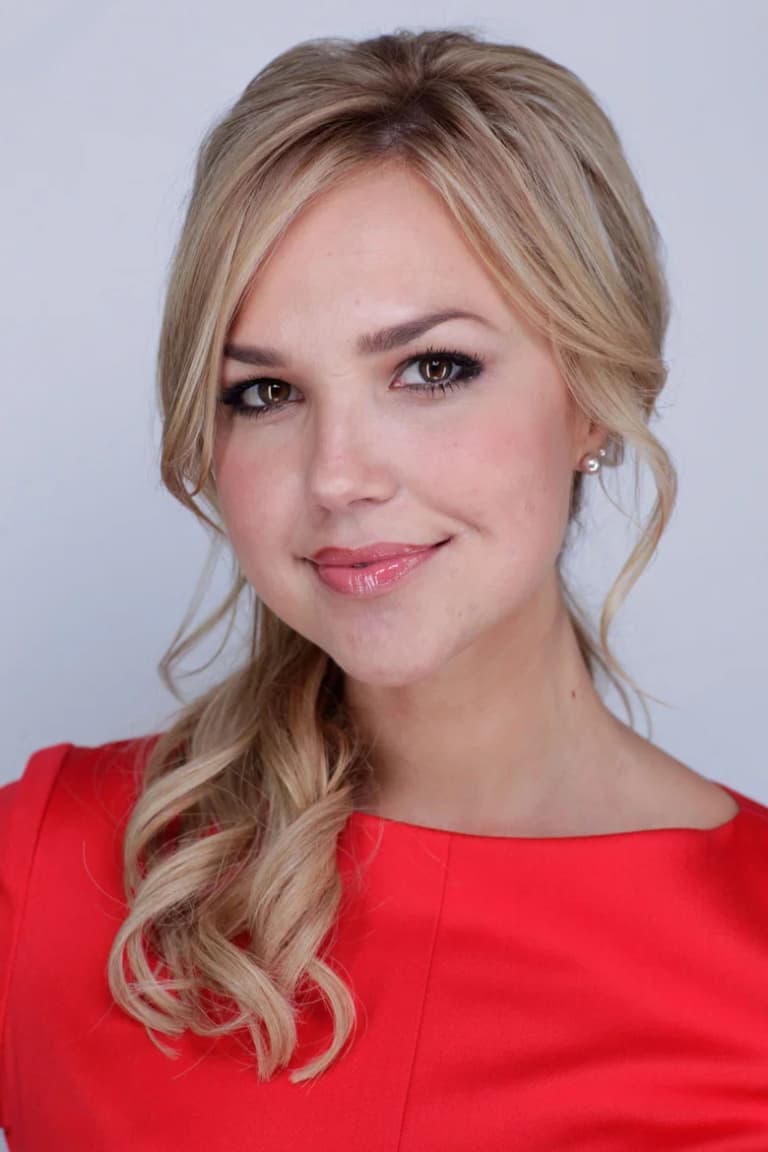 Actor Arielle Kebbel