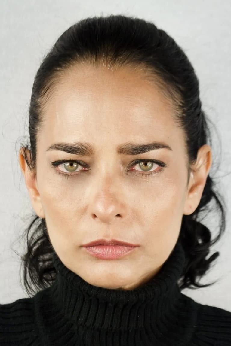 Actor Jacqueline Arenal
