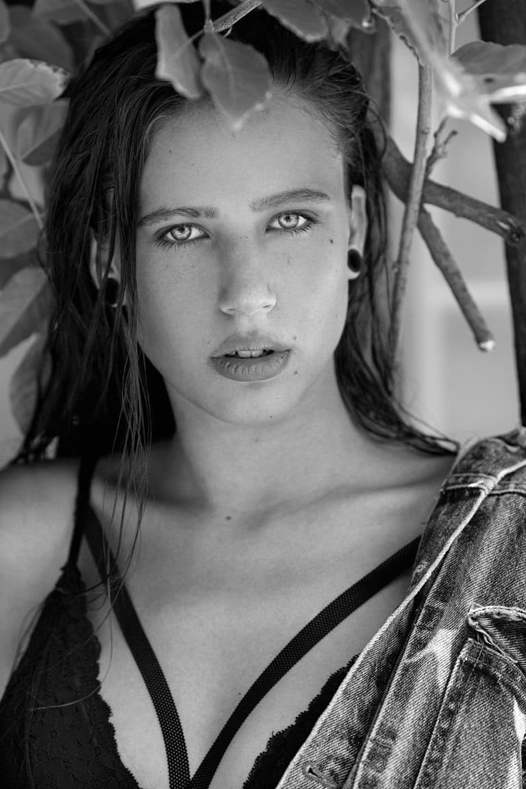 Actor Anastasia Zhovtodid