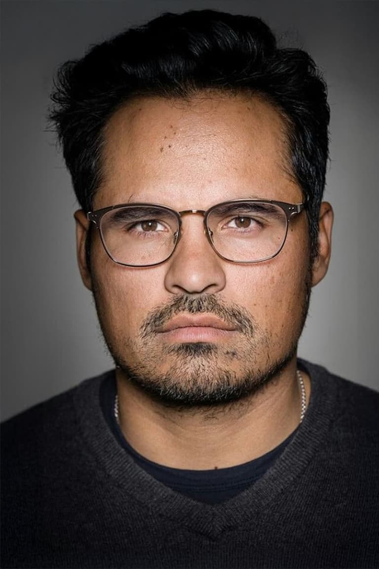 Actor Michael Peña