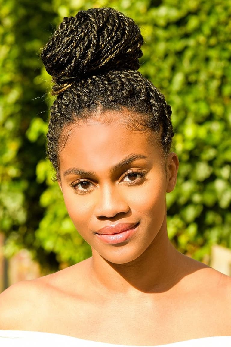 Actor Nia Anisah