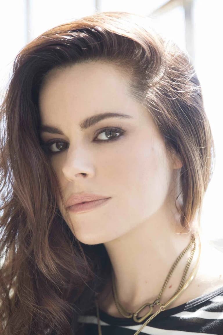 Actor Emily Hampshire