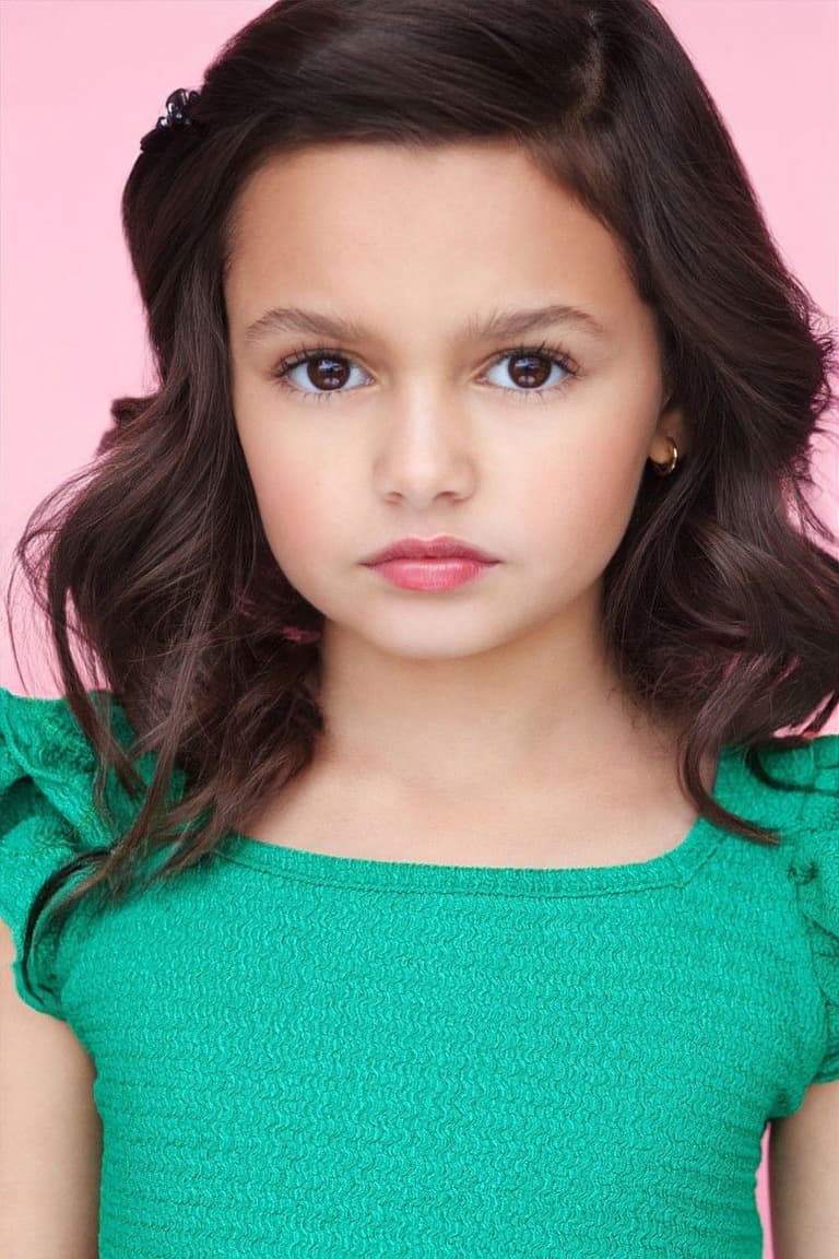 Actor Scarlett Spears