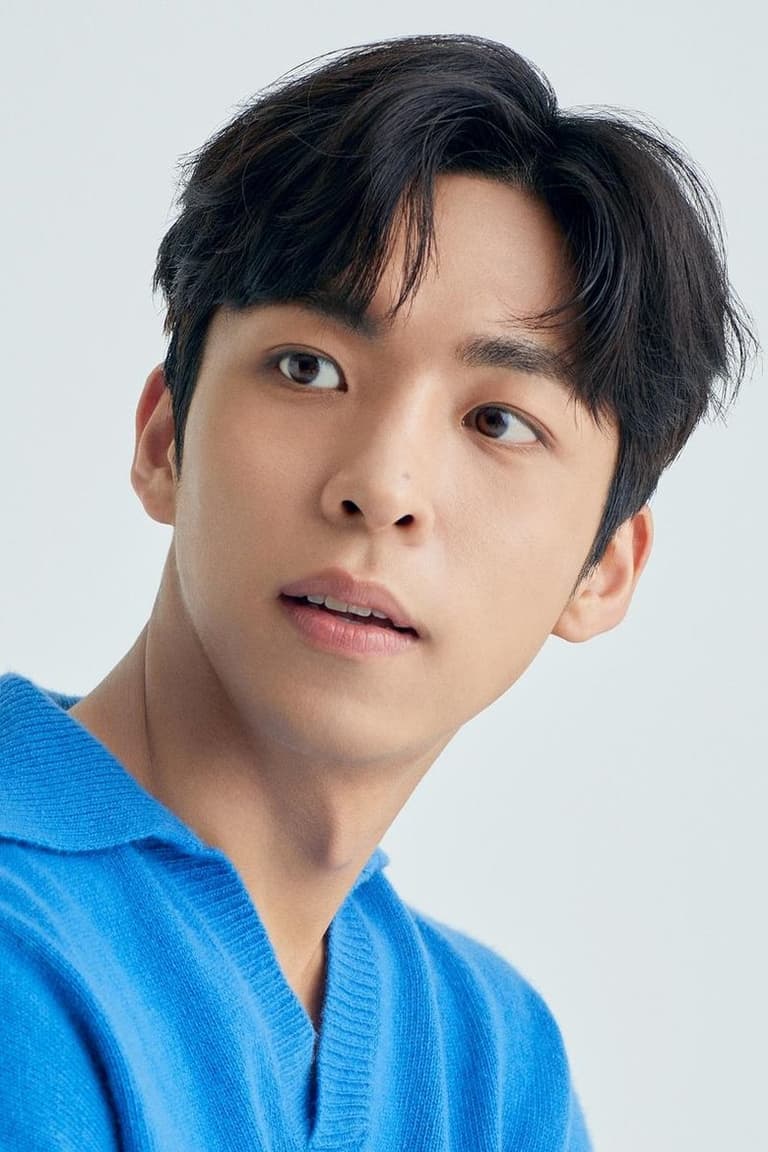 Actor Joo Jong-hyuk