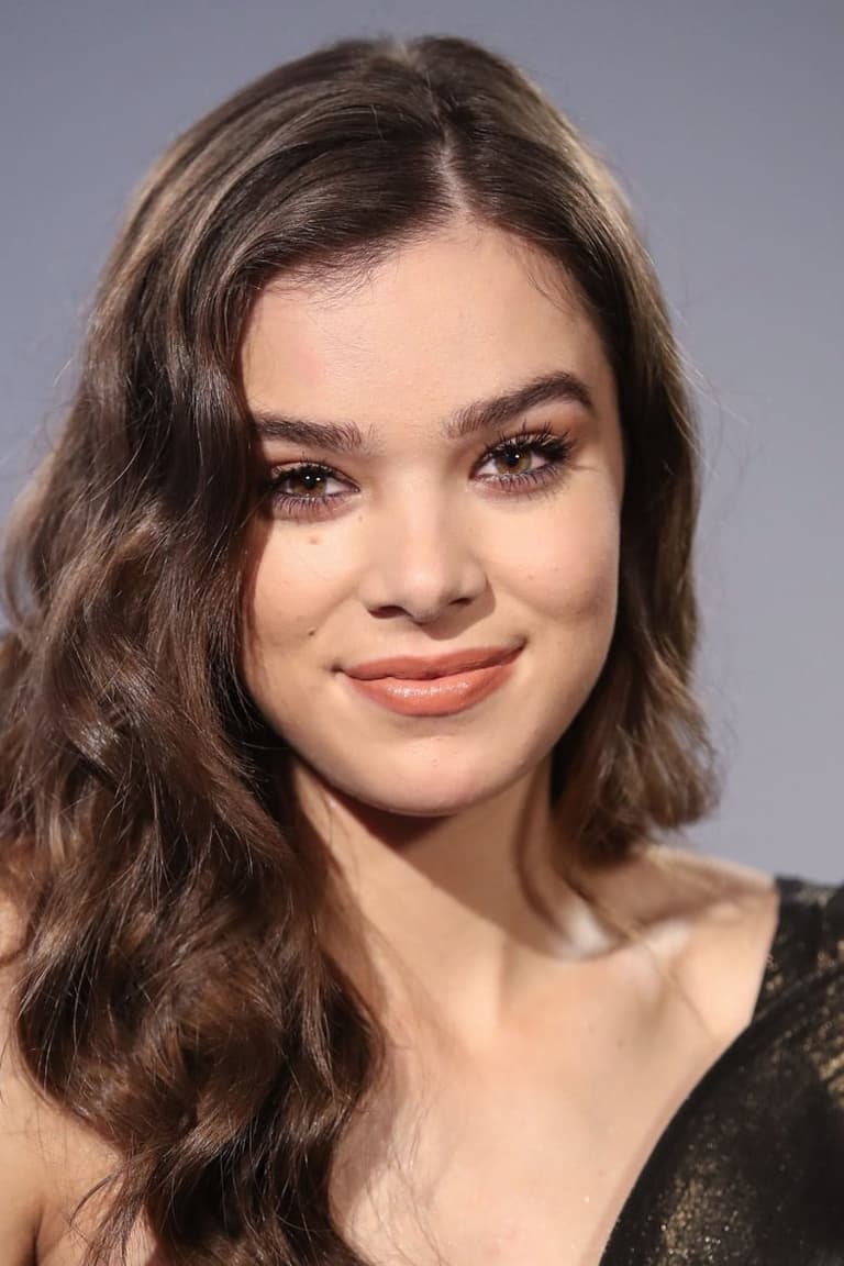 Actor Hailee Steinfeld