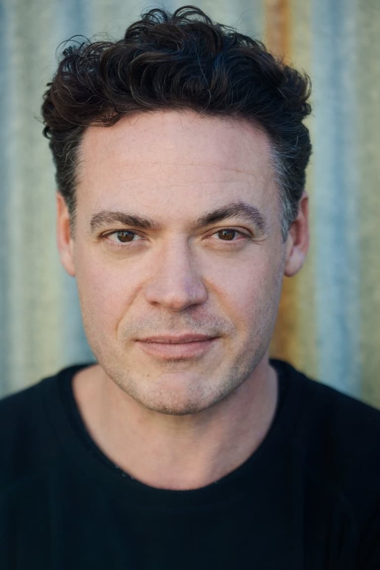 Actor Fedja van Huêt